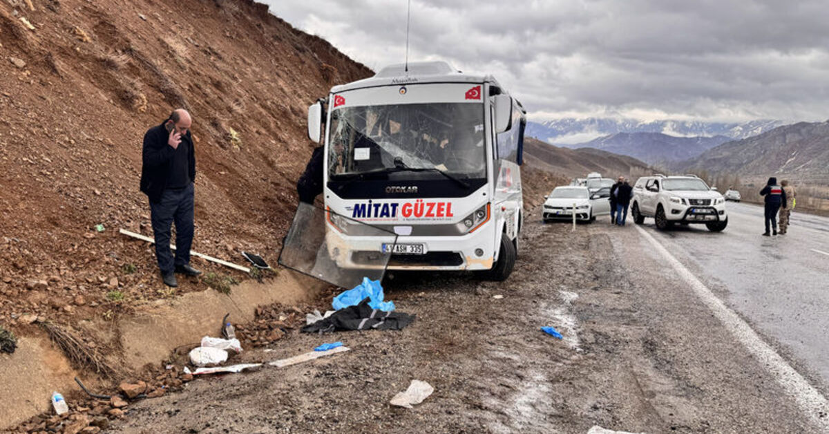 Erzurum’da servis midibüsü kazası: 1 ölü, 16 yaralı