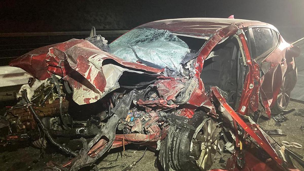 Ankara-Niğde otoyolunda kafa kafaya facia: 4 ölü
